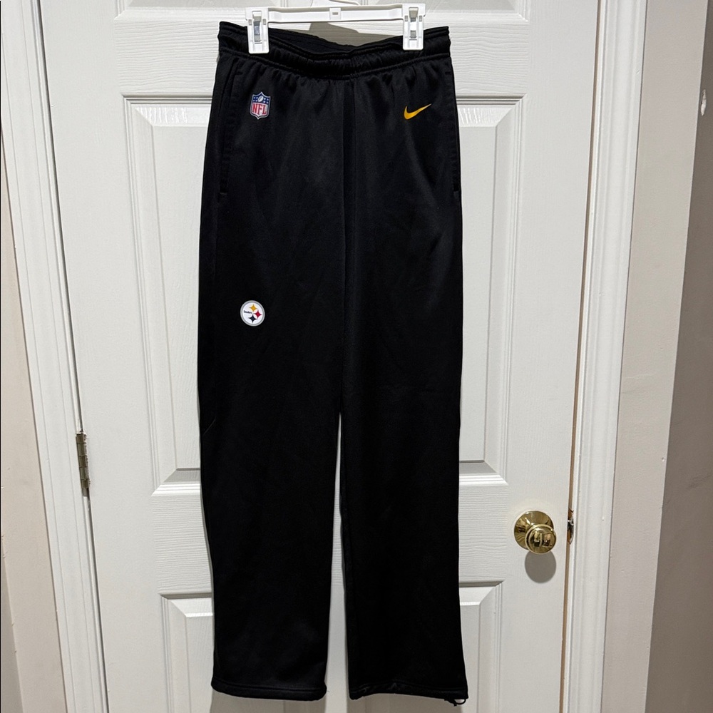 Nike Men’s Steelers NFL Sweatpants with Yellow Swoosh and Team Patch